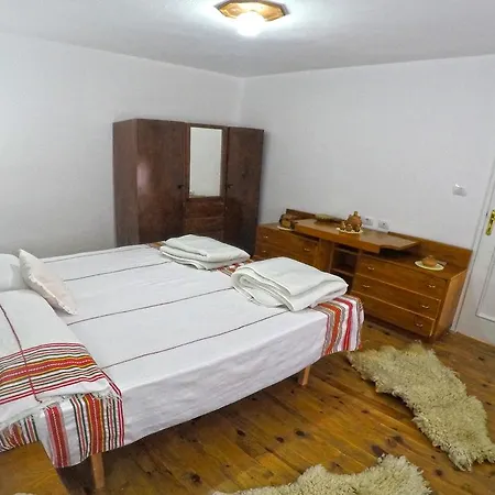 旅馆 Hospitality Krujë